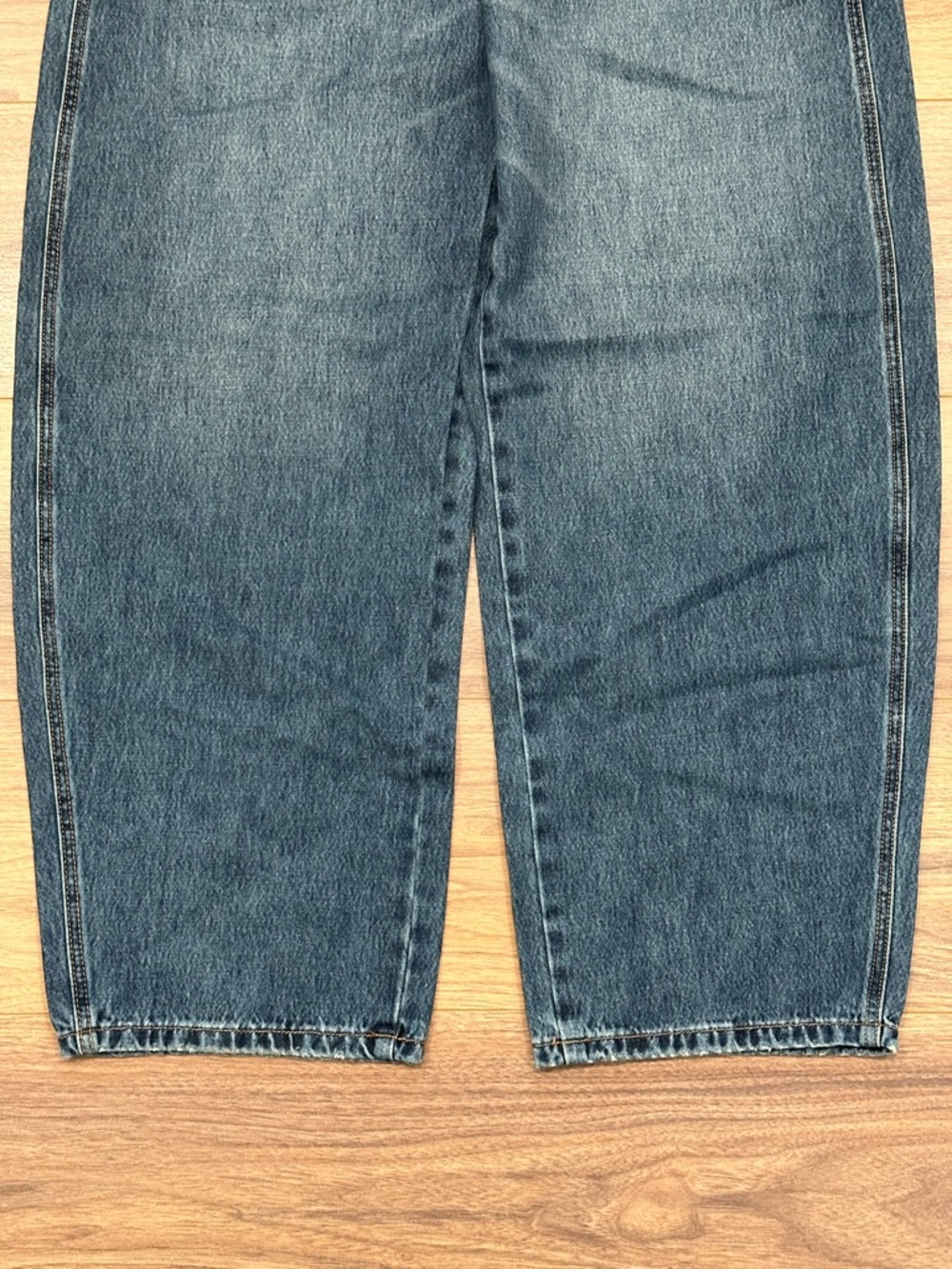Hidden Sammie High Rise Barrel Jean Size 27 - Picture 3 of 12
